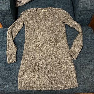 A&F light gray patterned sweater dress
